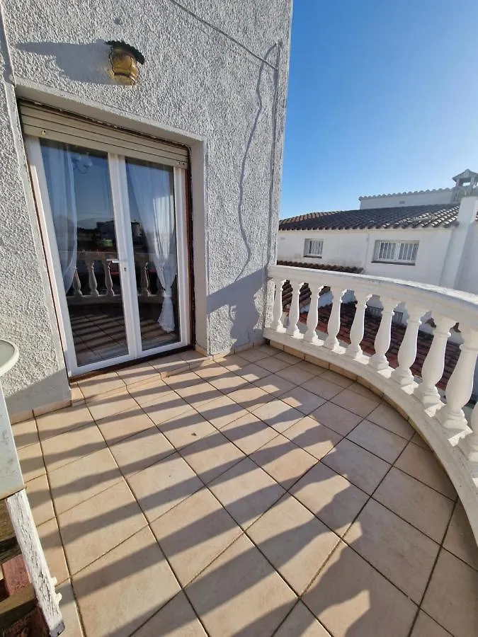 Arning Apartment Empuriabrava Spain