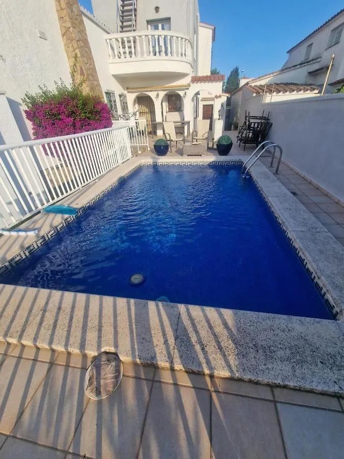 Arning Apartment Empuriabrava 0*,  Spain
