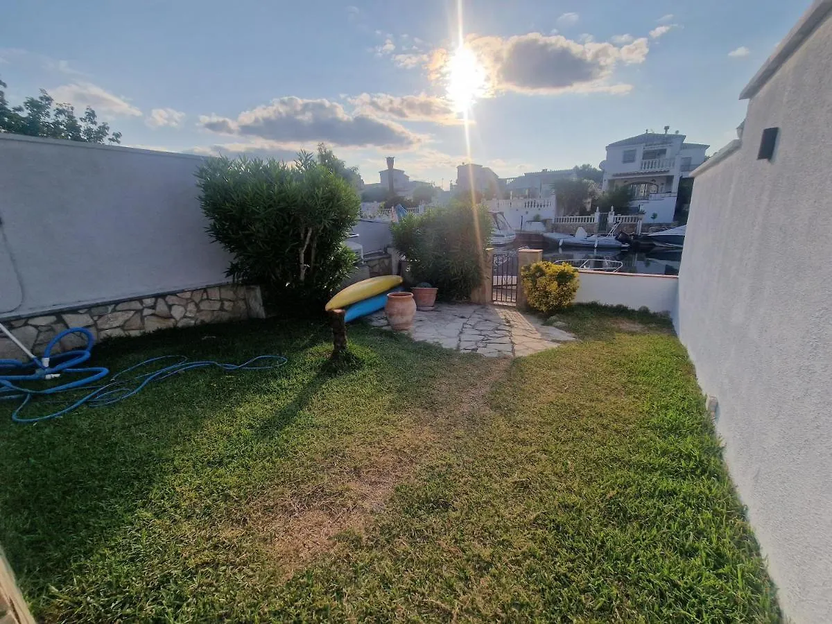 Arning Apartment Empuriabrava 0*,  Spain